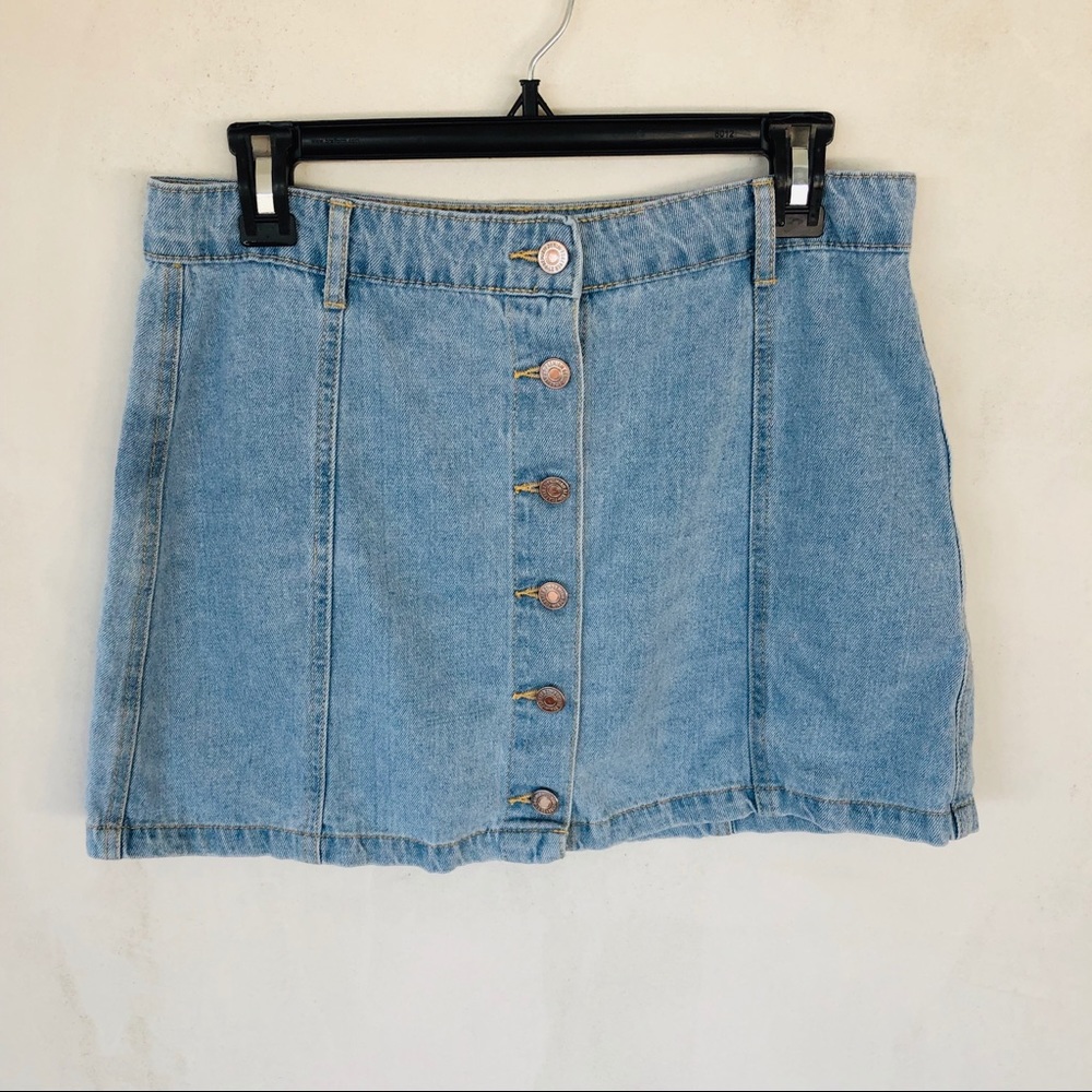 Button front jean mini skirt size 29